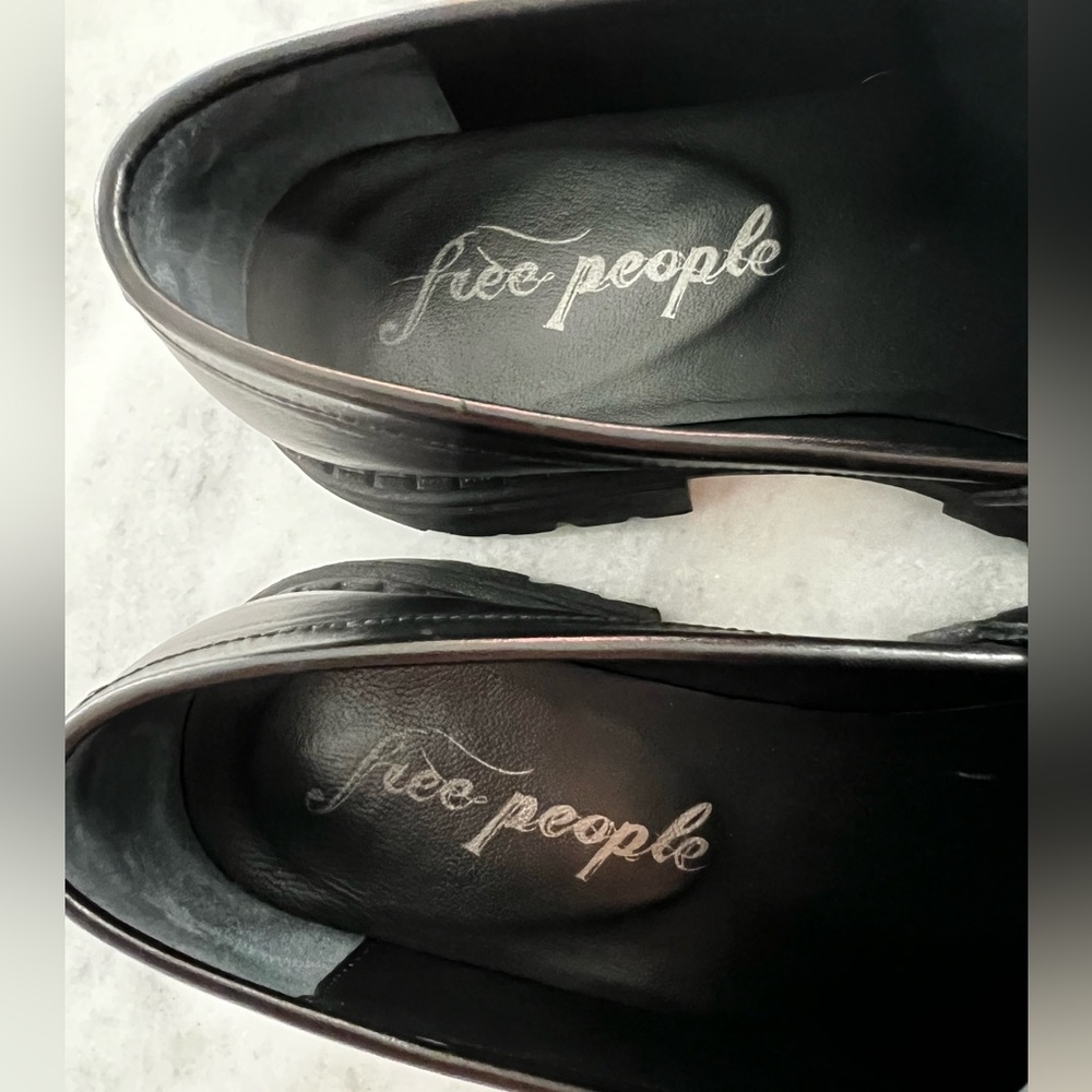 Free People Lyra Lug Sole Loafer women’s size 37.5 in black. No bag or box. - Picture 7 of 8